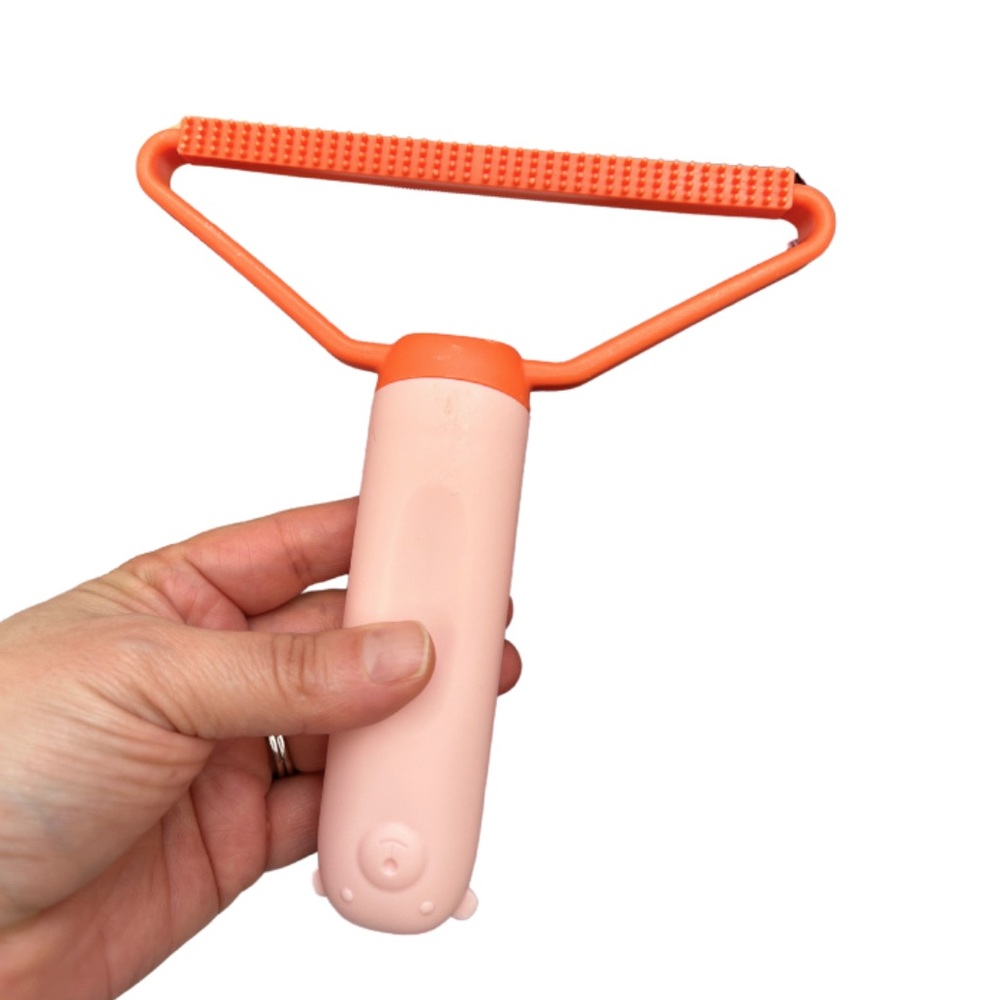Pet Hair remover | Lint remover | dog hair | A tool for clothes and furniture